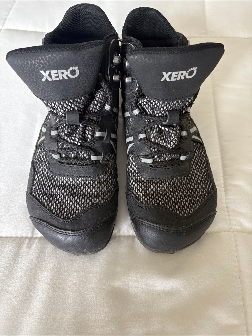 Barefoot Women’s Black Hiking Shoes